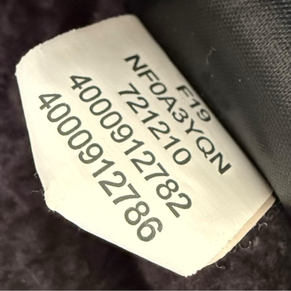 The North Face Insulated Quilted Vest, Men’s Small - Picture 10 of 10